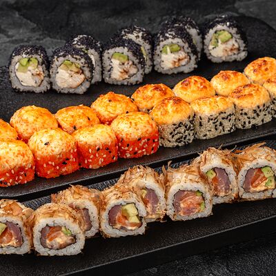 Сет Фудзи 32 шт. в Harumi по цене 2728 ₽