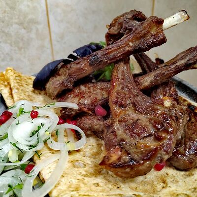 Каре ягненка в Тамада по цене 2100 ₽