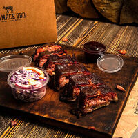 Логотип На мясе BBQ