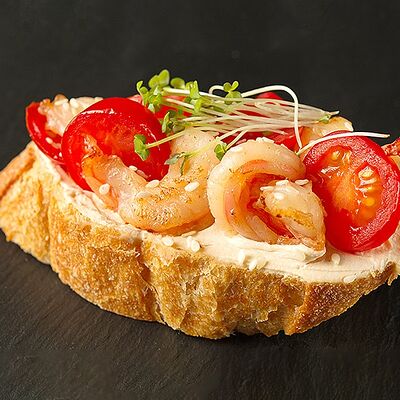 Брускетта с креветкой в Brusketta.pro по цене 356 ₽