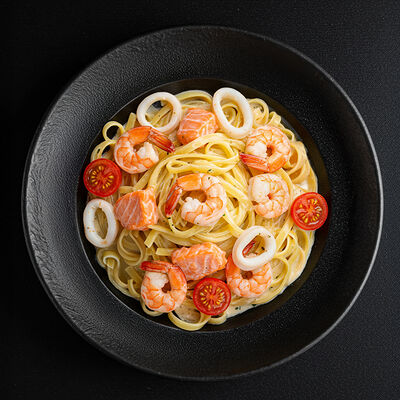 Феттуччине с морепродуктамив Балу по цене 390 ₽