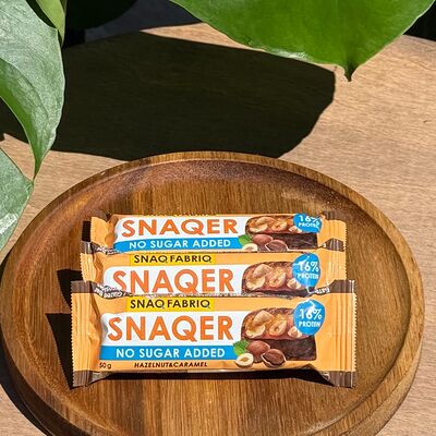 Протеиновые батончики без сахара SNAQER Фундук и карамель в По кофе по цене 169 ₽