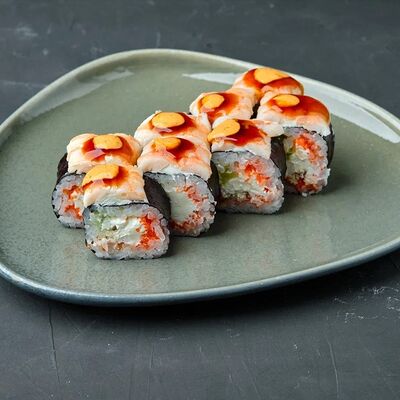 Ролл с угрем, авокадо и киви в Mesto Sushi & Grill по цене 650