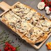 Римская пицца с курицей и грибами в Papa cake по цене 960