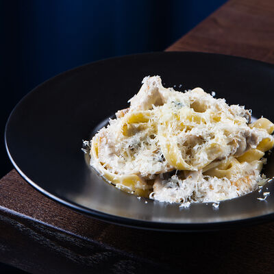 Фетучини с курицей и грибами в Pafos по цене 540 ₽