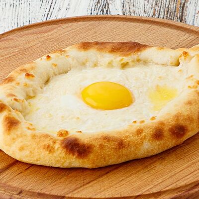 Хачапури по-аджарски в Чили пицца по цене 600 ₽