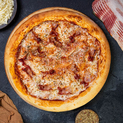 Пицца Беконный Гамарджоба в Лавашура по цене 1380 ₽