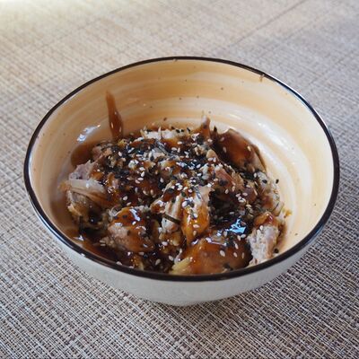 Донбури с запеченным филе бедрав Пойду Поем по цене 320 ₽