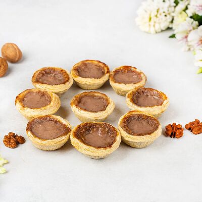 Слоеные корзиночки с заварным кремом и грецким орехом в У Палыча. С пылу, с жару! по цене 637 ₽