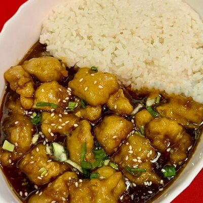 Минтай в соевом соусе с рисом в Китайская столовая по цене 529 ₽