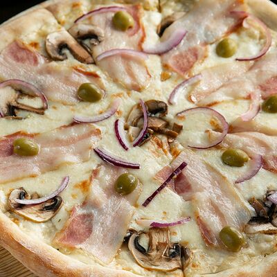 Пицца Сливочный бекон в Pizza Milano по цене 870 ₽