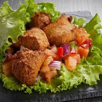 Дочь мясника в листьях в #FARШ