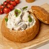 Сливочная курица с грибами в лепешке в Фаэтон по цене 590