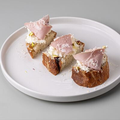 Брускетта с мортаделлойв Not Only Coffee по цене 520 ₽