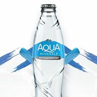 Вода Aqua Minerale в Хачапури и Вино