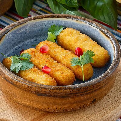 Жареные кавказские сырные палочки в Люля любя по цене 569 ₽