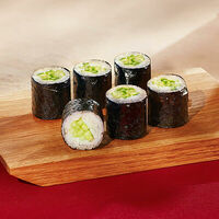 Маки с огурцом в Тануки