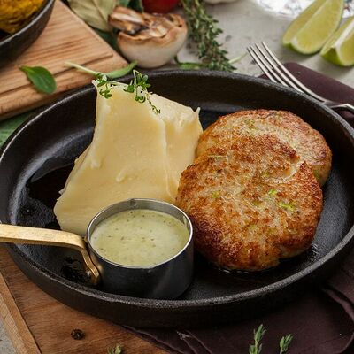 Котлеты из щуки с кабачками и картофельным пюре в Кукумбер по цене 650