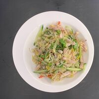 Бобовые ростки с курицей в Китай-город