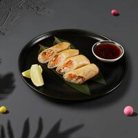 Спринг-роллы с уткой в Gorilla