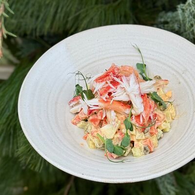 Оливье с крабом в Без рецепта по цене 1900 ₽