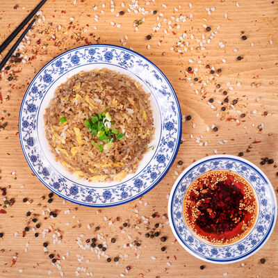Жареный рис с яйцом и курицей в Кунфу еда по цене 119 ₽