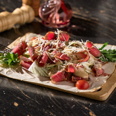 Карпаччо из говядины в Oзеро гриль по цене 770 ₽