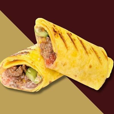 Мегашаурма с курицей в сырном лавашев Шаурмист по цене 710 ₽