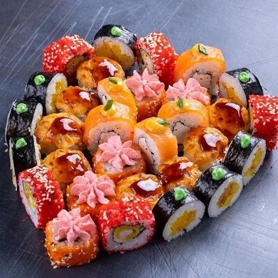 Сет Love is в SushiDays по цене 2124 ₽
