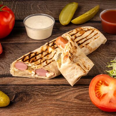 Шаверма сосиска-гриль в GRILL & SUSHIMASTER - ГРИЛЬ и СУШИ МАСТЕР по цене 99