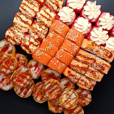 Сет ассорти в Pizza Hot по цене 3850 ₽