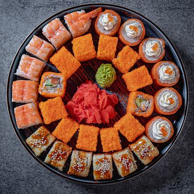 Хиты сет в Sushipizzahit по цене 2825 ₽