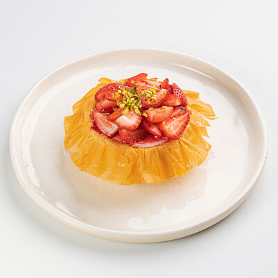 Чизкейк пахлава с клубникой в Южанин по цене 79000 сум