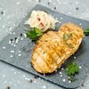 Куриное бедро на гриле с маринованным луком в Кафе-гриль Бурлинка по цене 430