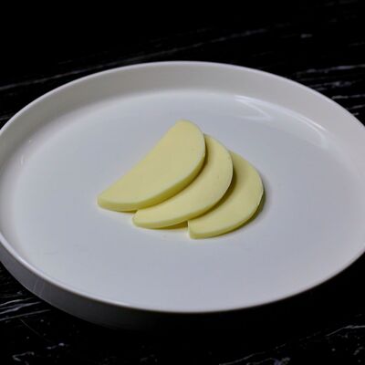 Сыр моцарелла в Luna по цене 220 ₽