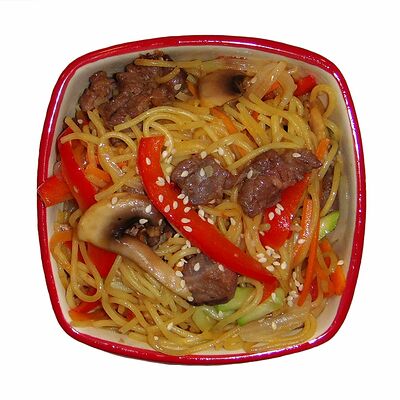 Сомэн с говядиной в Sushiwoker по цене 580 ₽