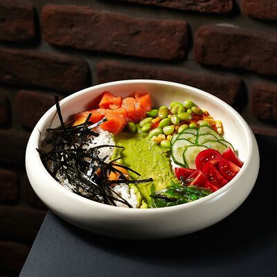 Поке с лососем в Encore Ervier по цене 850 ₽