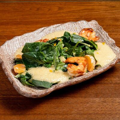 Тигровые креветки с руколой и мандаринамив The 312 по цене 950 ₽