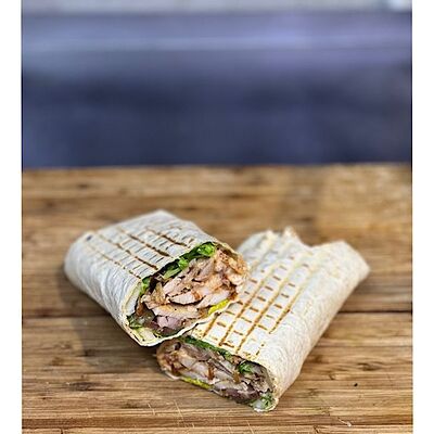 Тейсти ролл в Шаурма &Гриль Халяль по цене 440 ₽