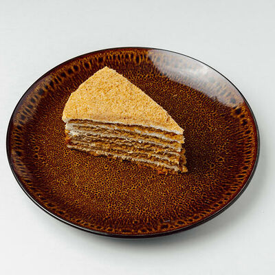 Медовик по-дагестански в Юрта Дагестанская кухня по цене 400 ₽