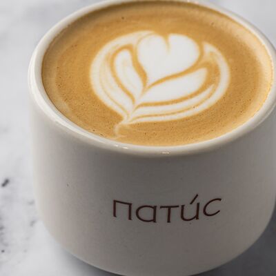 Кофе Флэт Уайт в Патис по цене 311 ₽