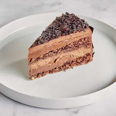 Шоколадно-ореховый торт в Ribambelle Времена Года по цене 490 ₽