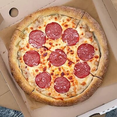 Пепперони в Luxury по цене 360 ₽