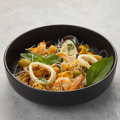 Тальятелле с морепродуктами в Peperoni по цене 1030 ₽