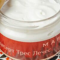 Трес лечес в банке в Maroon