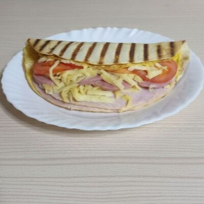 Тортилья с индейкой в Сбалансированные тарелки по цене 800 ₽