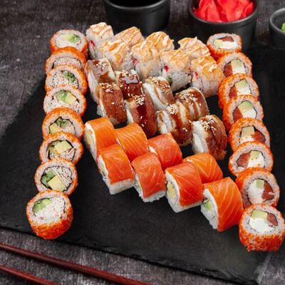 Сет вкусняшкав SUSHI LAND LUXURY по цене 5899 ₽