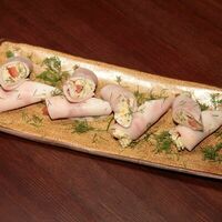 Рулетики из ветчины с сыром в Dance&grillpark