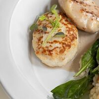 Куриные котлеты с рисом и соусом бер бланв MR. CUP