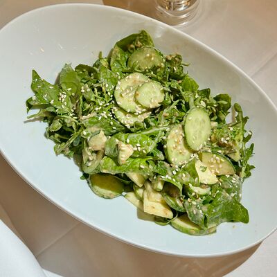 Салат Верт в Parisienne по цене 890 ₽